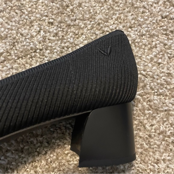 Elegant Black Women's Heels - Picture 7 of 7